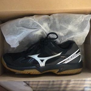 Cyclone Speed Mizuno Volley Ball shoes